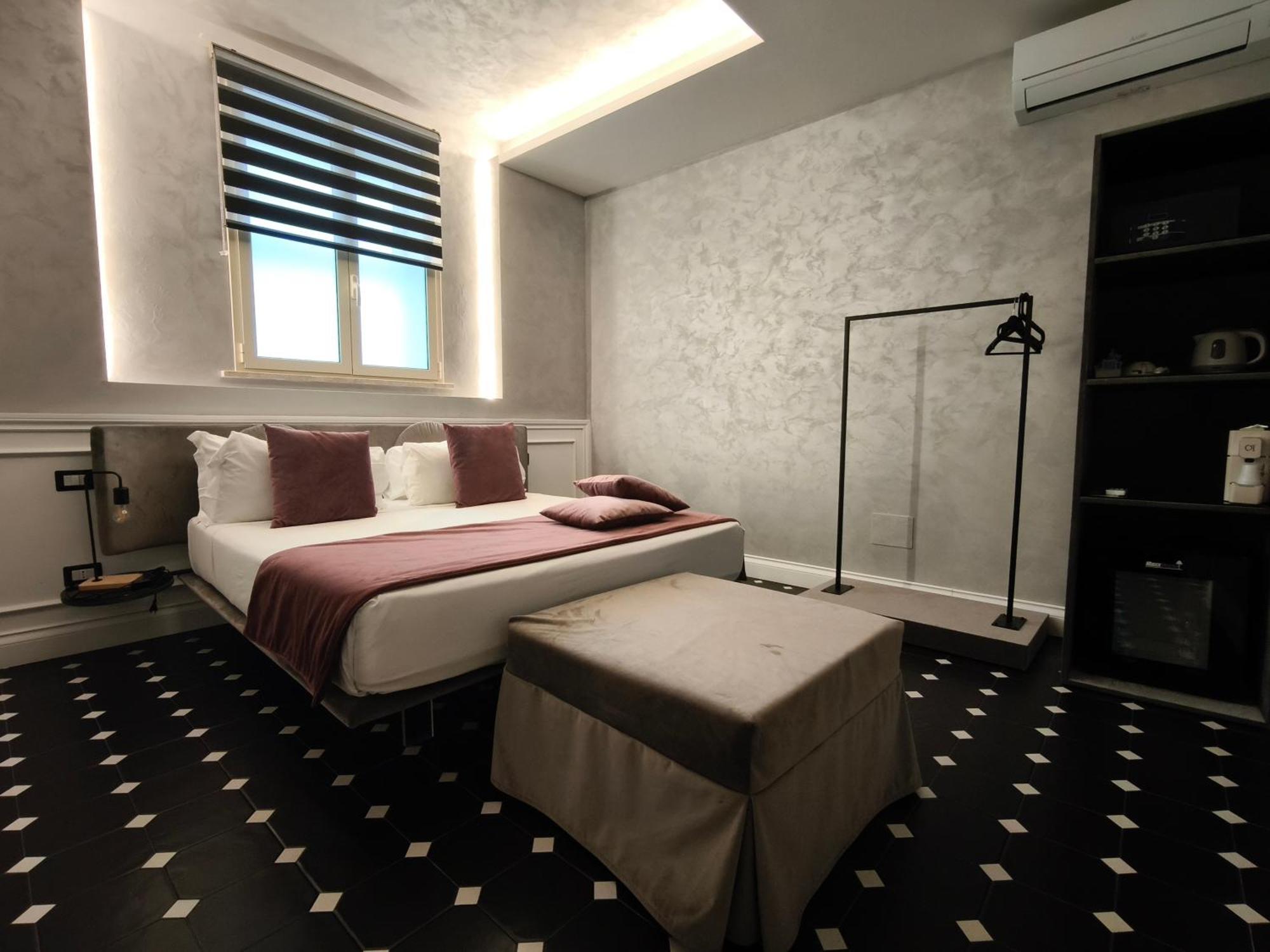 โปรฟูโม แมซอง โดต Hotel โรม ภายนอก รูปภาพ